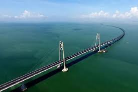 پایان ساخت طولانی‌ترین پل دریایی جهان در چین